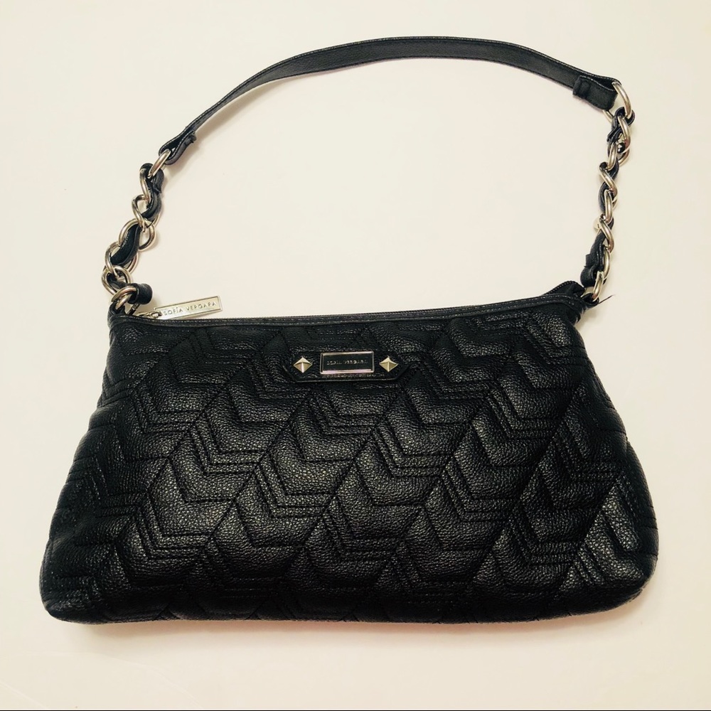 Sofia Vergara black purse